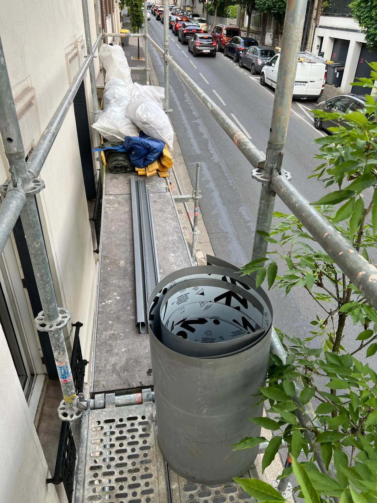 Chantier de couverture en cours à Bagneux